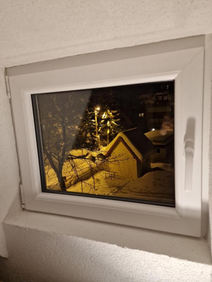 Sobe Baranin Zabljak Luaran gambar
