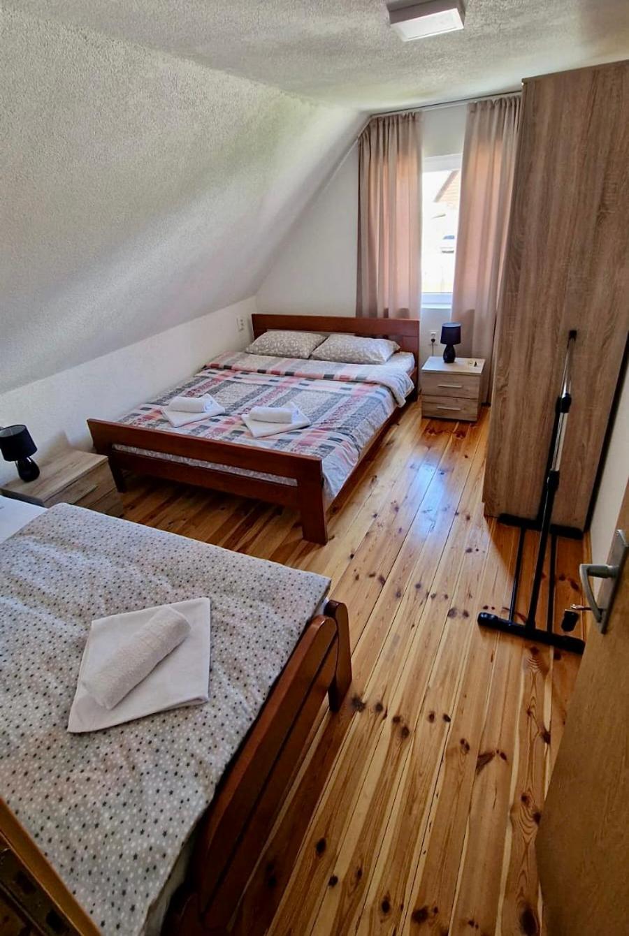 Sobe Baranin Zabljak Luaran gambar